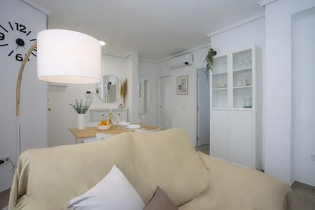 Avinguda de Pius XII, Valencia, Valencian Community 46015 - Photo 4