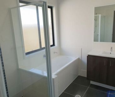 Spacious and modern rental property offers comfortable living in th... - Photo 5