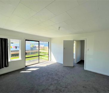 8A Fisher Crescent, Otara, Auckland - Photo 2