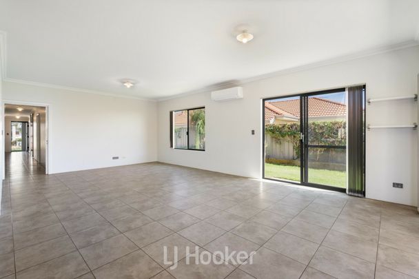 4 Eyre Street, Dunsborough WA - Photo 1