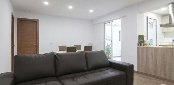 Carrer de Molinell, Valencia, Valencian Community 46010 - Photo 2