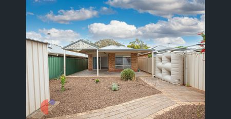 IDEAL HOME IN A CONVENIENT LOCATION - Photo 5