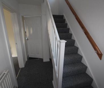 2 bedroom semi-detached house to rent - Photo 2