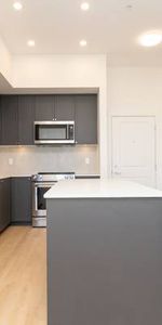 "New Modern & Spacious 2-Bed/2 Bath Penthouse Available! - Photo 3