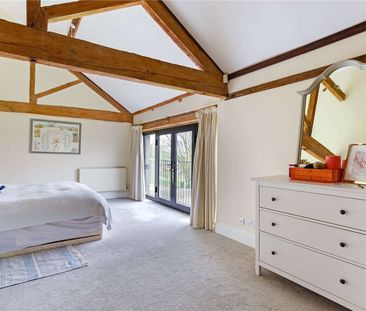 Detached barn conversion with stunning views over the South Downs - Photo 6