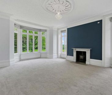 3 bedroom character property to rent - Photo 1