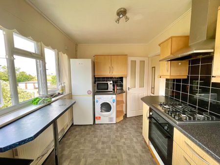 2 bed maisonette to rent in Weldon Close, Ruislip, HA4 - Photo 5