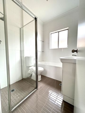 Convenient & Comfortable Living - Photo 5