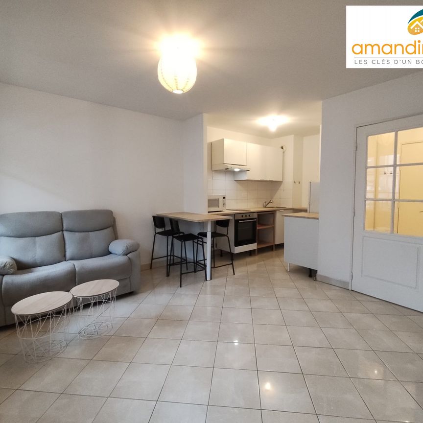 Location Appartement 2 pièces 40m² ST FARGEAU PONTHIERRY 77310 - Photo 1