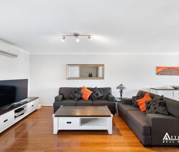 Cozy 2 bedroom Townhouse - Photo 4