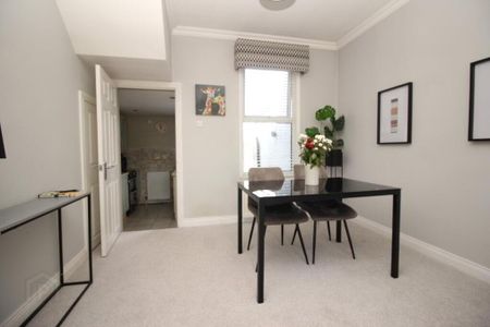 6 Ogles Terrace, Culcavy, Hillsborough, BT26 6JE - Photo 2