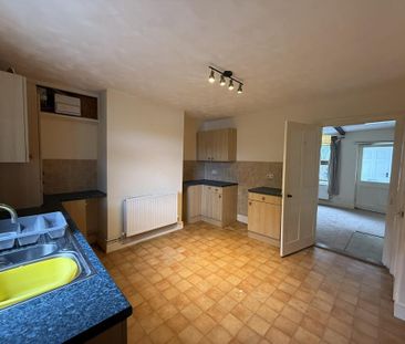 2 bedroom terraced house to rent - Photo 6