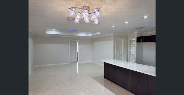 Prime Location - Photo 1