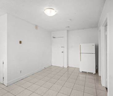For Lease - 638 Dufferin Street Unit# 4, Toronto, Ontario - Photo 1