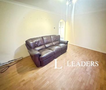 2 bedroom terraced house to rent - Photo 4