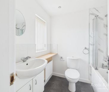 3 bedroom terraced house to rent - Photo 5