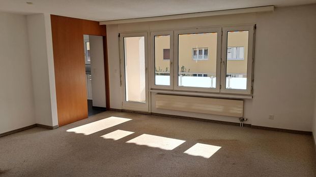 grosszügige, günstige Wohnung - Foto 1