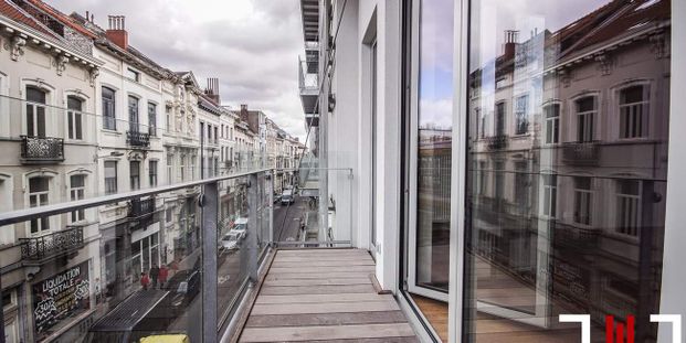 Appartement te huur in Elsene voor € 1.715 met 2 slaapkamers - Photo 1