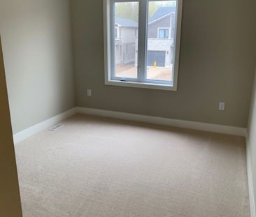 For Lease - 677 Chelton Road, London South, Ontario - Photo 5