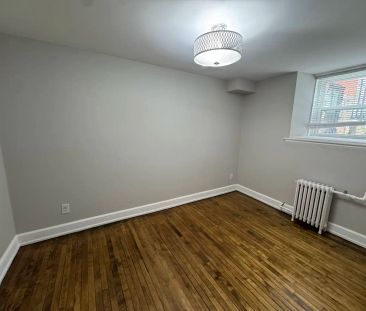 575 MacLaren St. — 1 Bedroom - Photo 1