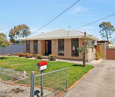 Renovated Perfection with Huge Garage and Workshop - Garden Mainten... - Photo 1