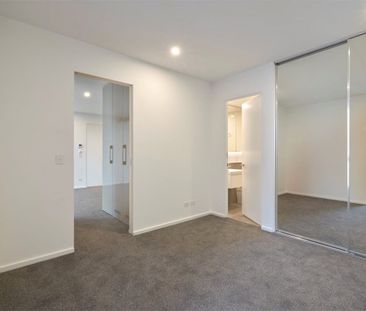 4210/560 Lonsdale Street - Photo 3