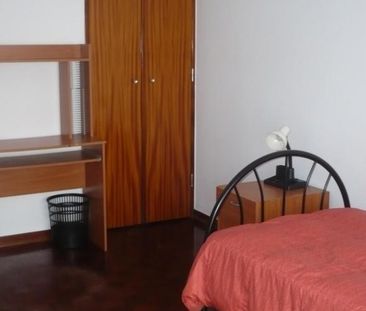 2 Quartos disponíveis perto FCT- Quinta do Serrado - Photo 1