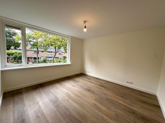 Loefzij 67, Stad en Lande, 1276HK, Huizen - Foto 1