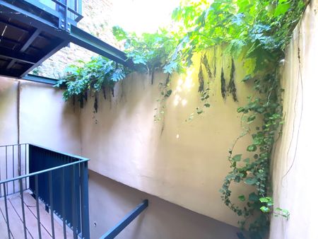 À louer – Charmant studio en centre-ville de Hyères - Photo 3