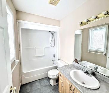 For Lease - 687B Wild Ginger Avenue, Waterloo, Ontario - Photo 2