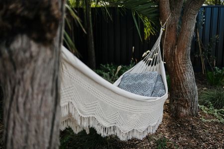 Come for the views, stay for the captivating design - Photo 3