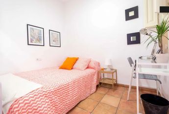 Carrer Almirall Cadarso, Valencia, Valencian Community 46005