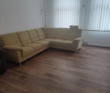 Helle 3-Zimmerwohnung im 1. OG mit Küche und Tageslichtbad - Foto 1