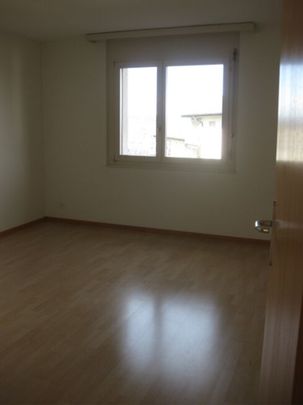 Vivre dans un endroit ensoleillé à Düdingen - Foto 1