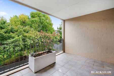 Standout location! - Photo 2