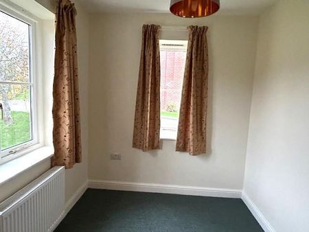 3 bedroom bungalow to rent - Photo 4