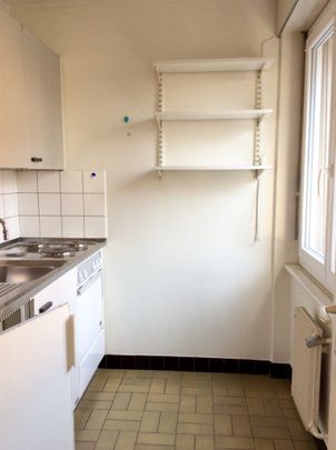 Studio au rez-de-chaussée - Photo 1