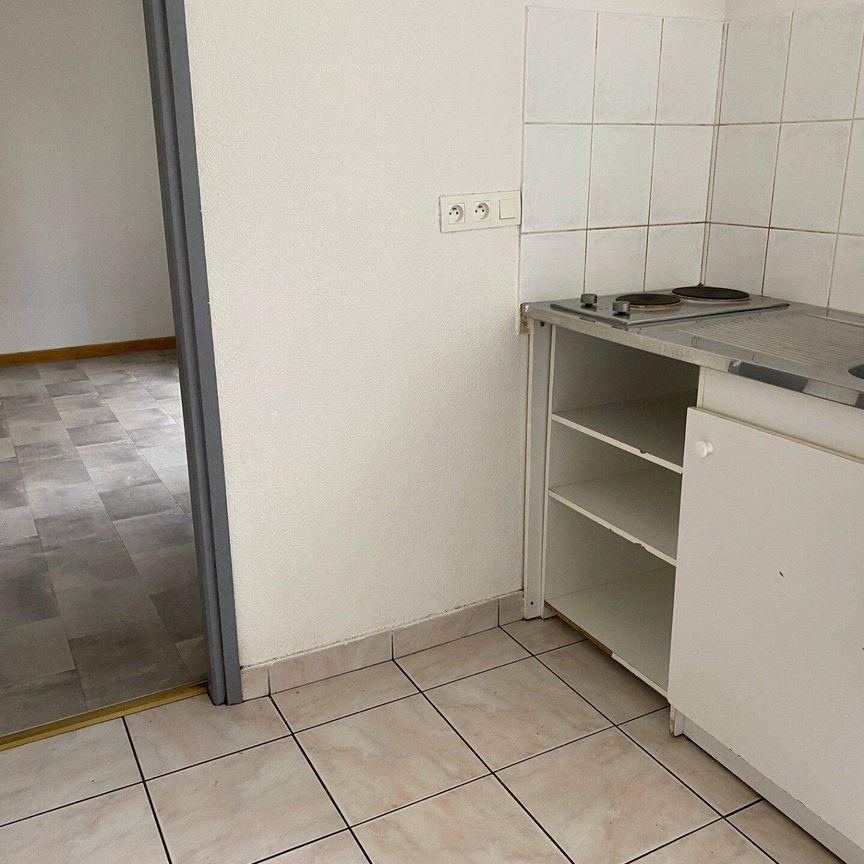 Location appartement 1 pièce 25 m² à Aubenas (07200) - Photo 1