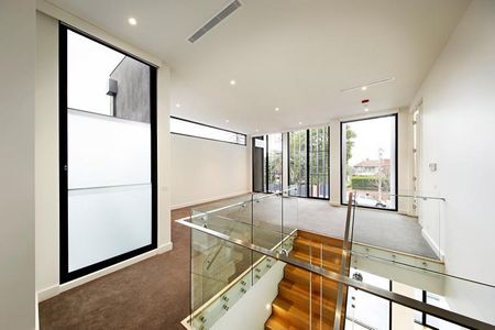 396 New Street, Brighton VIC 3186 - House For Rent | Domain - Photo 5