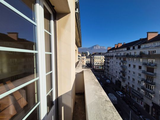 CHAMBERY CENTRE Beau T4 de 105 m² – ref 137 - Photo 1