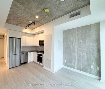 BRAND NEW BREAD COMPANY LOFTS JR 1 BED - Photo 2