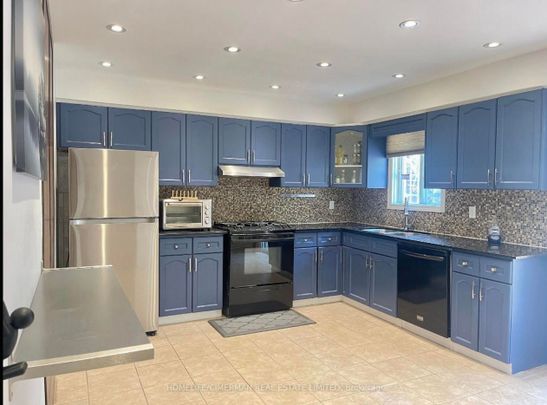 For Lease - 394 Caledonia Road Unit# Main, Toronto, Ontario - Photo 1