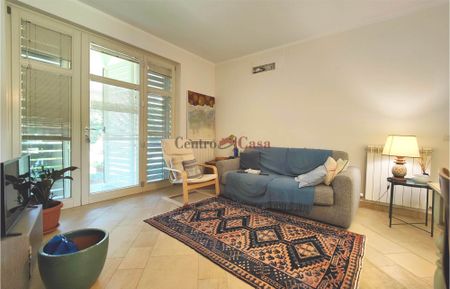 Camera in appartamento in condivisione, solo affitti transitori - Photo 2