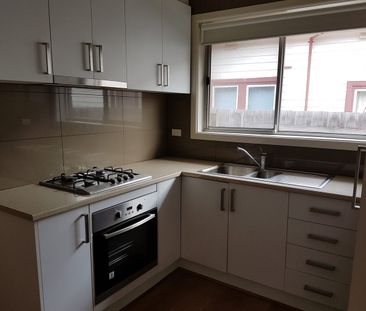 GREAT LOCATION & GREAT OPPORTUNITY - Photo 4