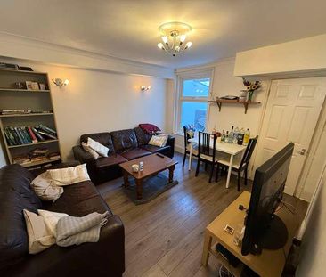 Northcote Road, SO17 - Photo 1