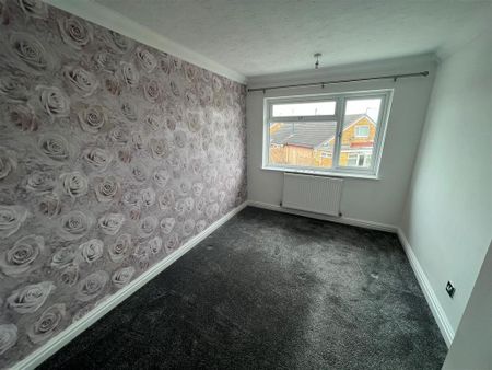 2 bedroom semi-detached house to rent - Photo 5