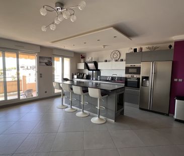 Location Appartement 3 pièces 75m² ST LAURENT DU VAR 06700 - Photo 6