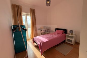 Apartamento T5 em Lisboa