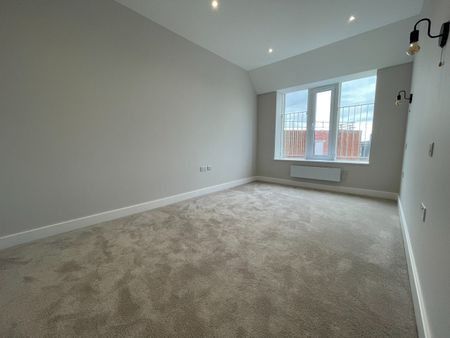 2 Bed Flat, Carlton Crescent, SO15 - Photo 3