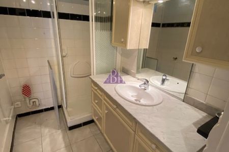 Appartement 3 pièces au dernier étage avec vue Mer et garage - Photo 5